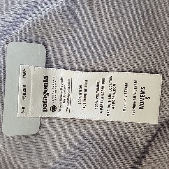 PATAGONIA GORETEX Women's Light Flyer Rain Hiking Full Zip - Picture 9 of 12